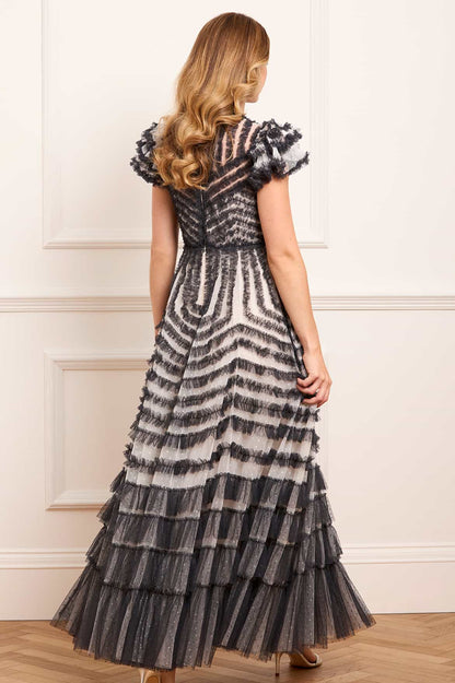 La Vie En Rose Round Neck Short Sleeve Gown