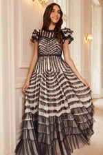 La Vie En Rose Round Neck Short Sleeve Gown