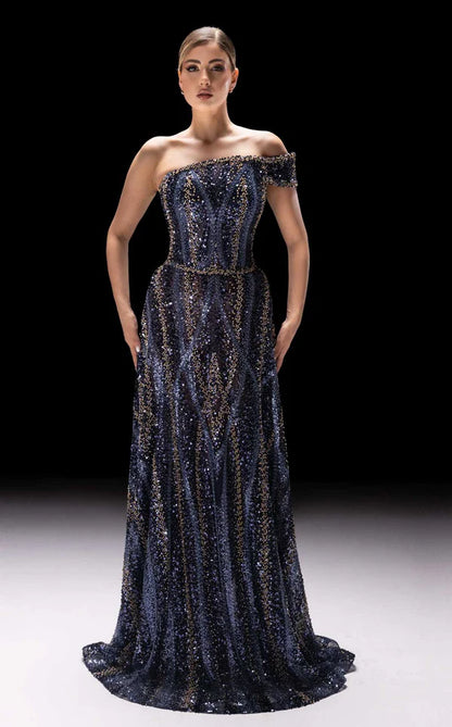 Elegant women's long dress