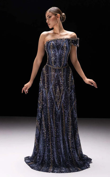 Elegant women's long dress