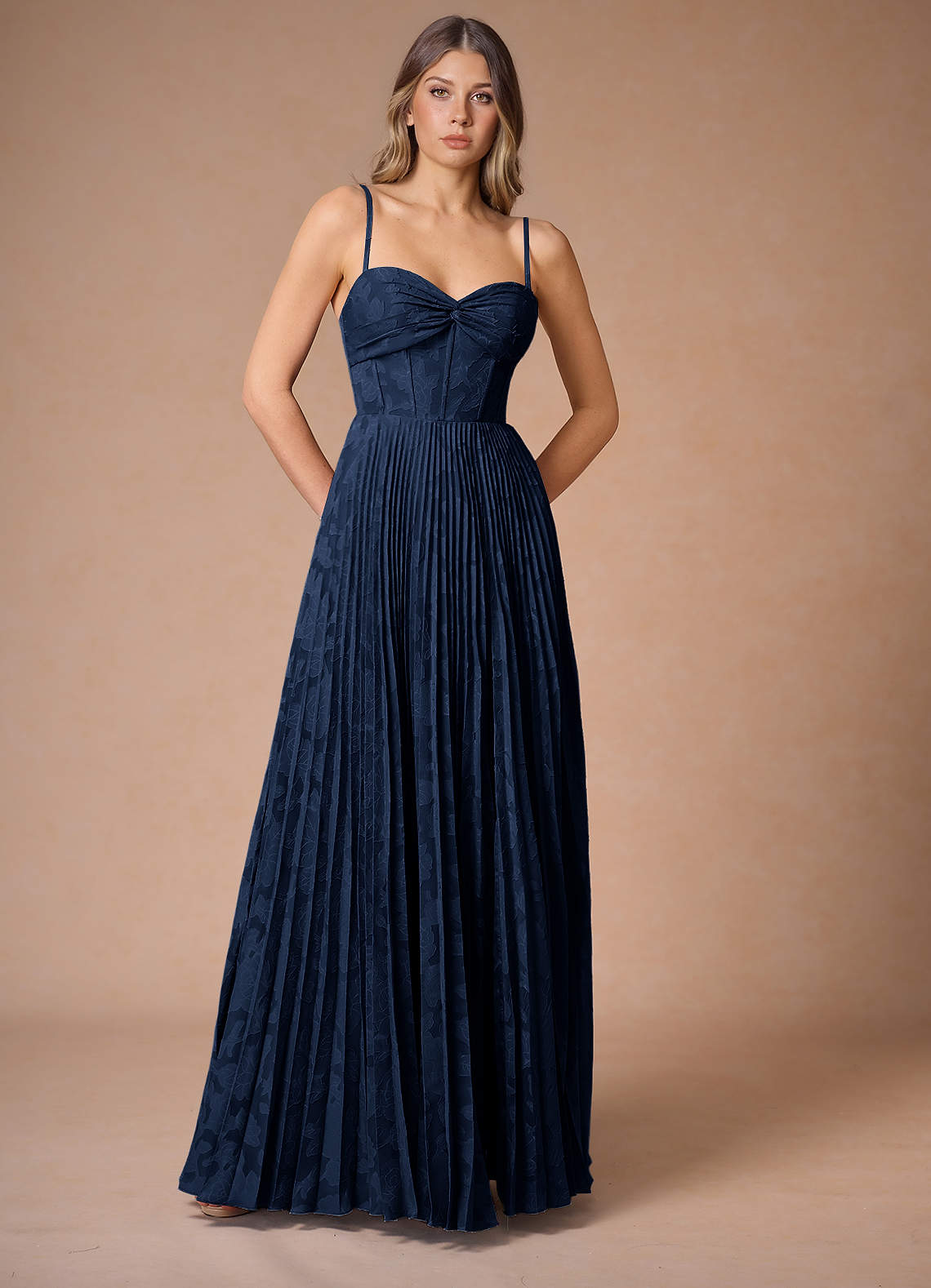 Navy9668dadb1-97dd-4667-8aa4-5bbe0e84e861