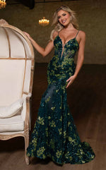 Elegant women's long dress