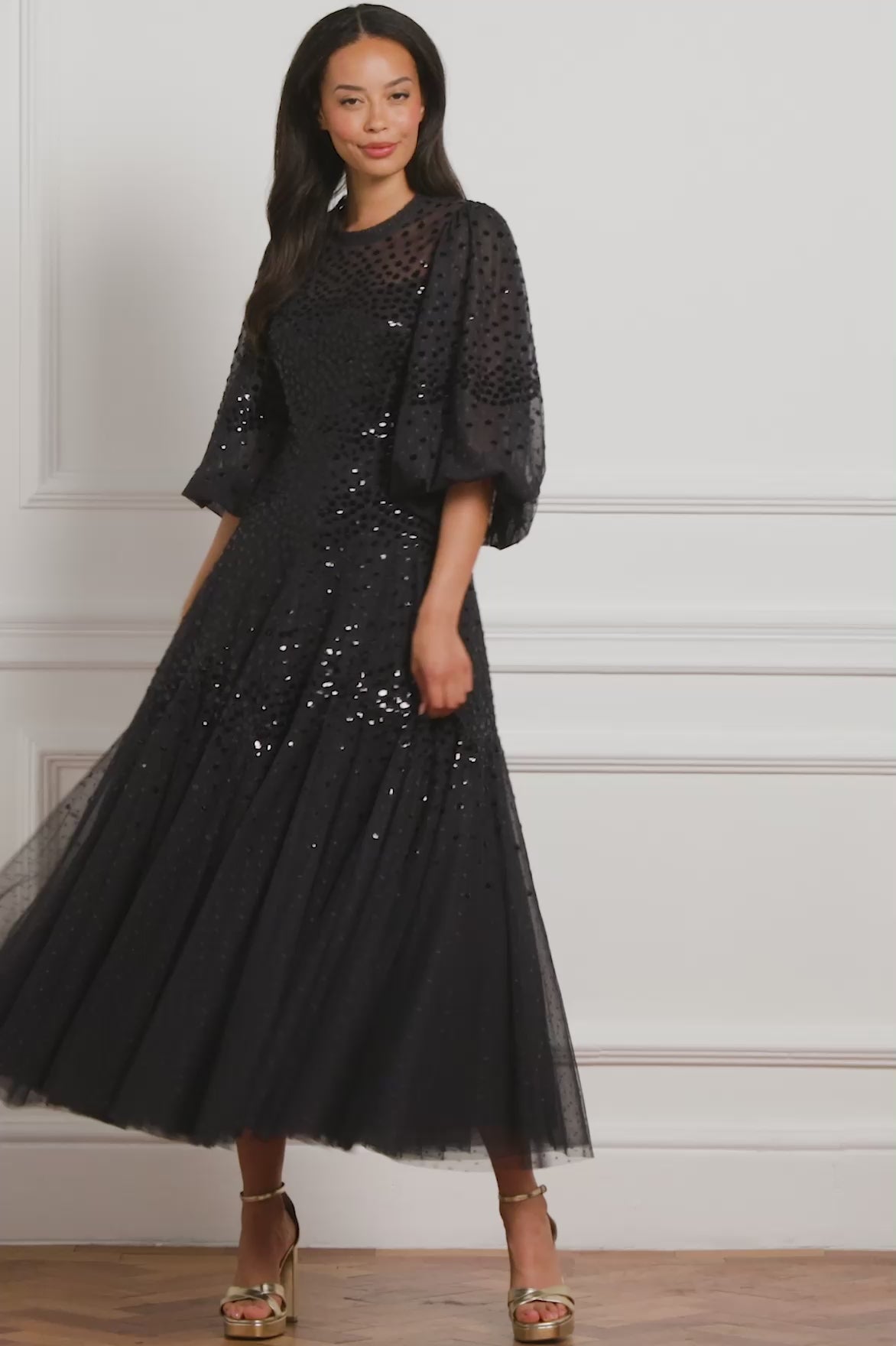 Scallop Sequin Round Neck Ankle Gown