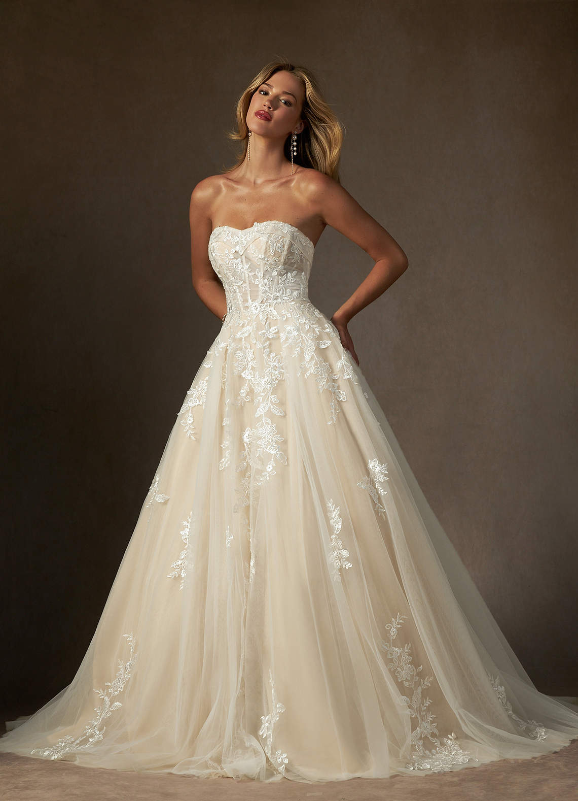 diamondwhitechampagne