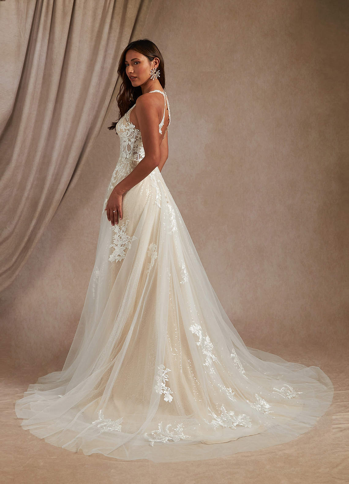 diamondwhitechampagne