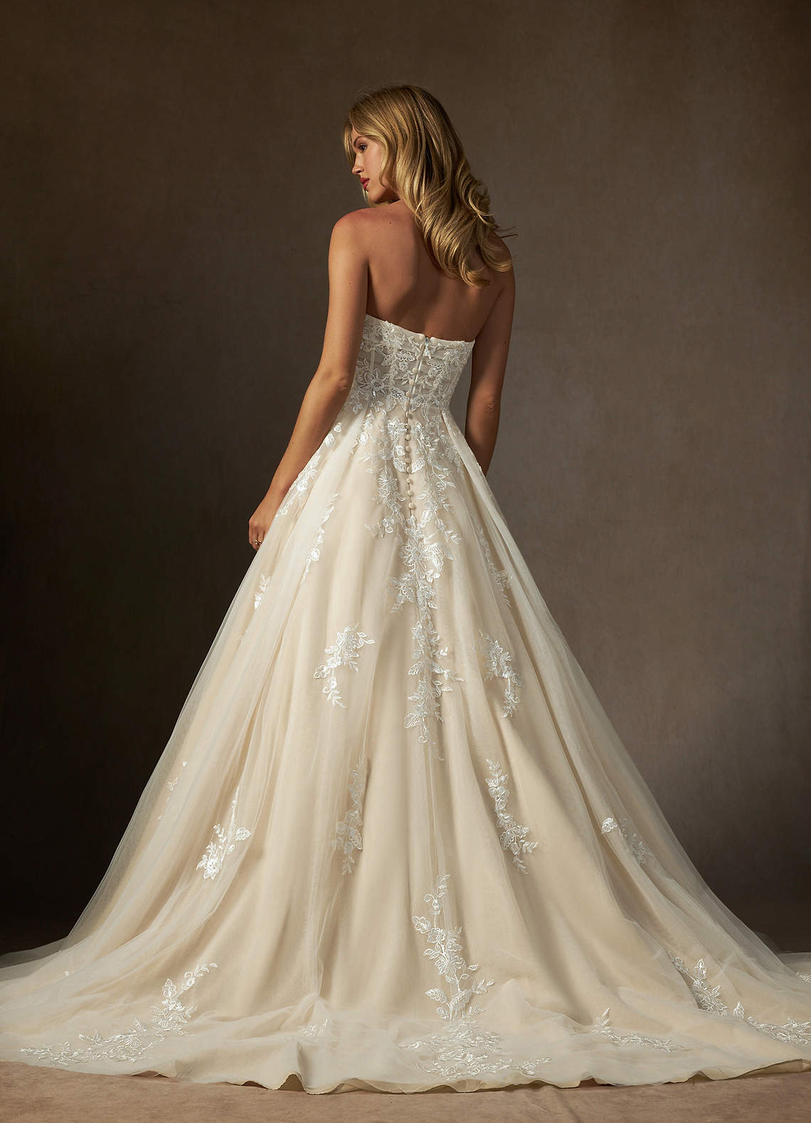 diamondwhitechampagne