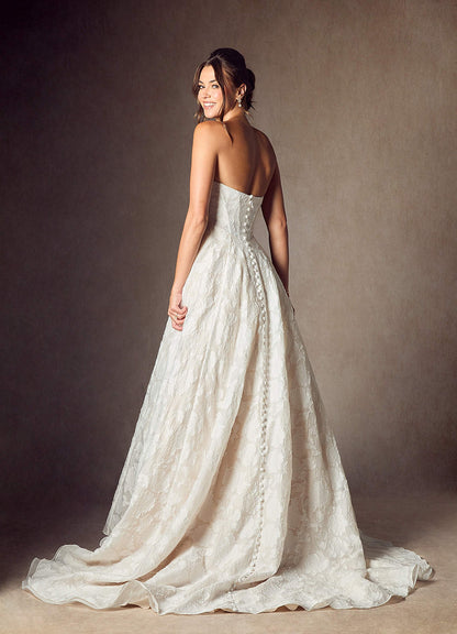 diamondwhitechampagne