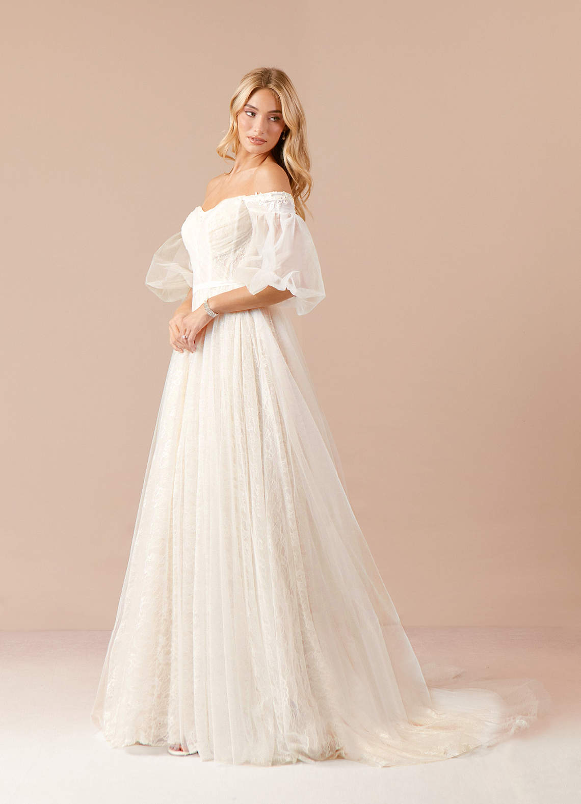 diamondwhitechampagne