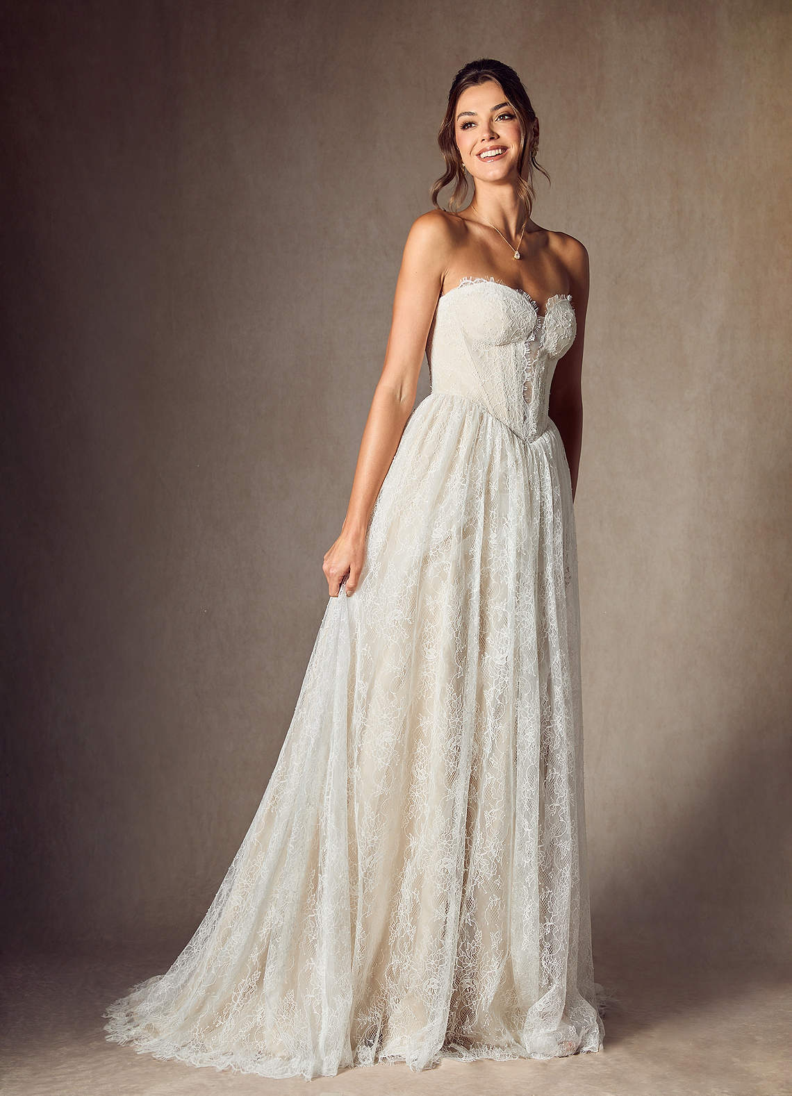 diamondwhitechampagne