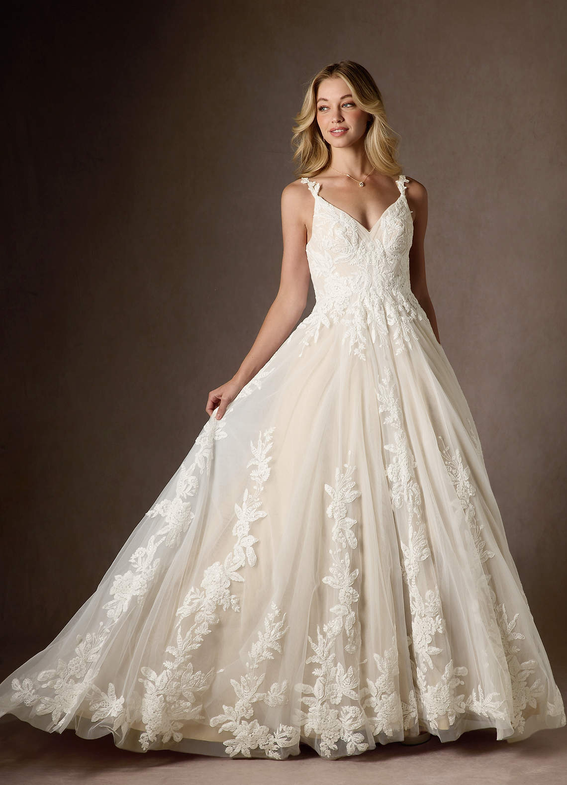 diamondwhitechampagne