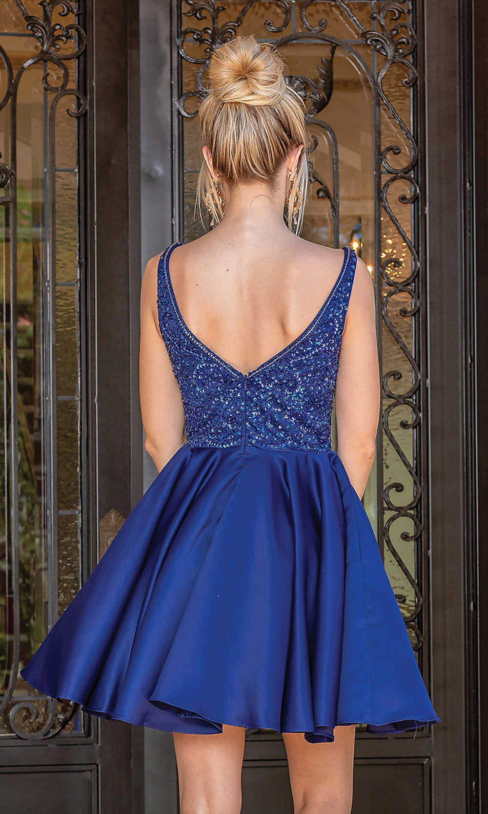 Sleeveless Short Formal Prom Dress with Pockets